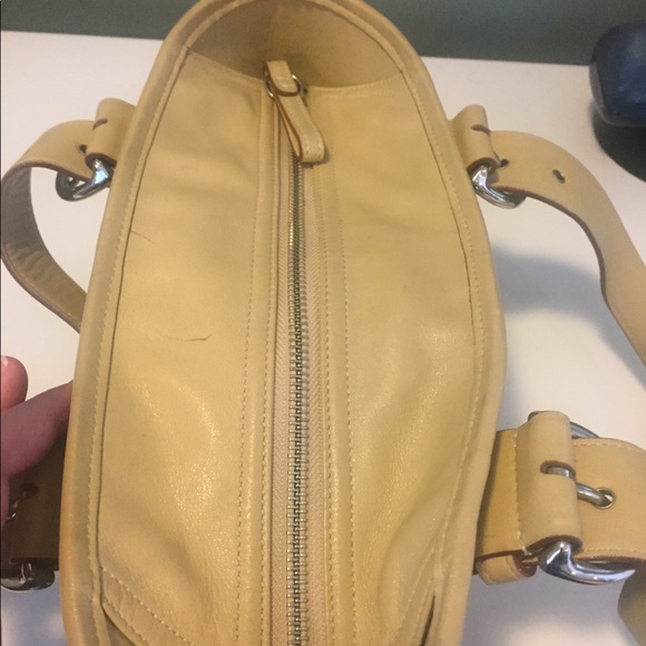 Small Coach bucket bag - Picture 4 of 6